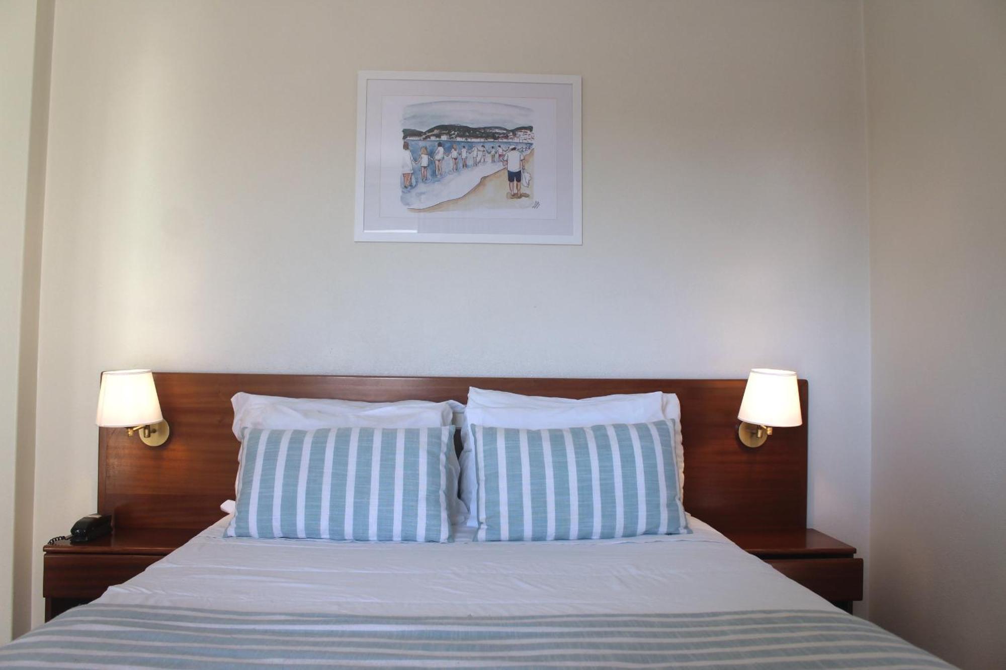 Hotel Santo Antonio Da Baia เซามาร์ทินโญโดปอร์โต ภายนอก รูปภาพ